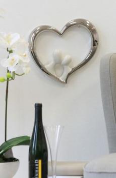 Wand-Deko Kissing aus Keramik silber / weiß Höhe 27 cm · Breite 29 cm