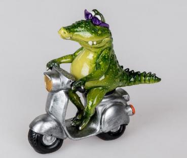 Krokodil Figur auf Roller 19x18cm aus Kunststein m witzigen Details