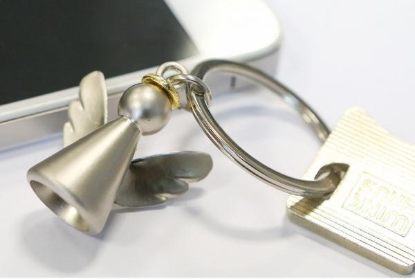 Schlüsselanhänger Engel aus Metall silber mit Schlüsselring L 7cm